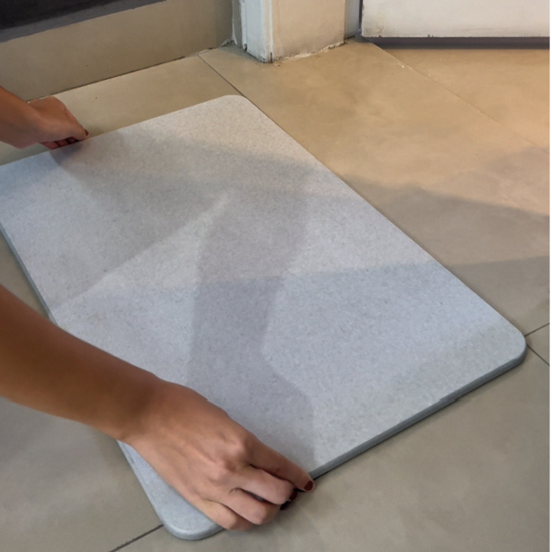 Tapete de Pedra Diatomita para Banheiro – Secagem Instantânea | 60cm x 39cm | Antiderrapante e Impermeável