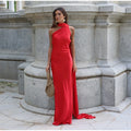 Vestido Longo Slim com Decote Assimétrico – Estilo Streetwear com Toque Sofisticado