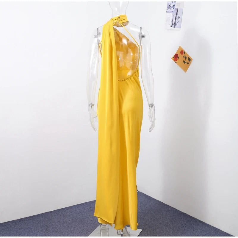 Vestido Longo Slim com Decote Assimétrico – Estilo Streetwear com Toque Sofisticado
